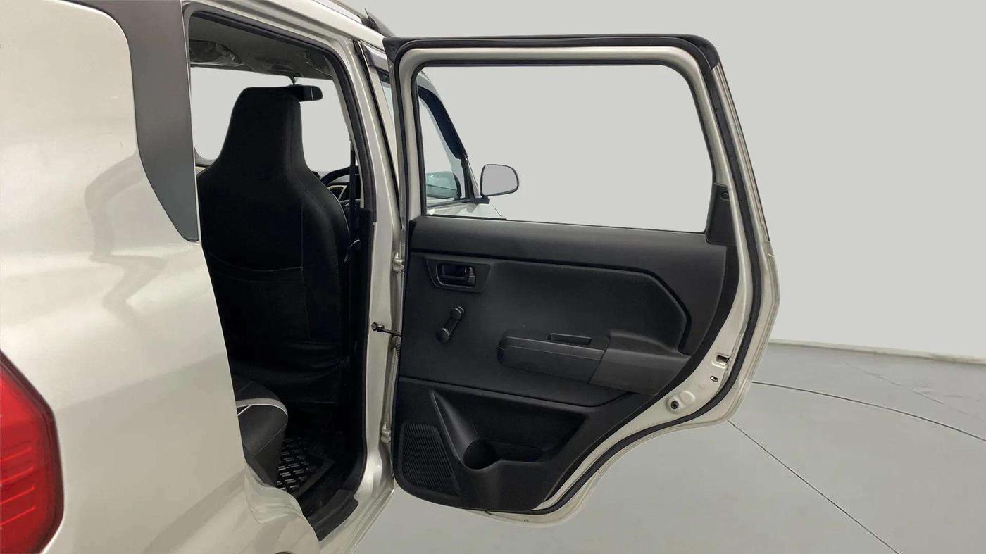 2021 Maruti New Wagon-R LXI 1.0, Petrol, Manual, 20,034 km, RHS Rear Door