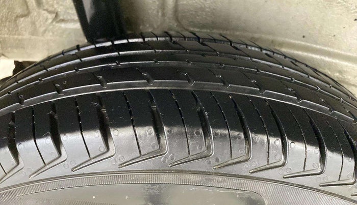 2021 Maruti New Wagon-R LXI 1.0, Petrol, Manual, 20,034 km, Right Rear Tyre Tread