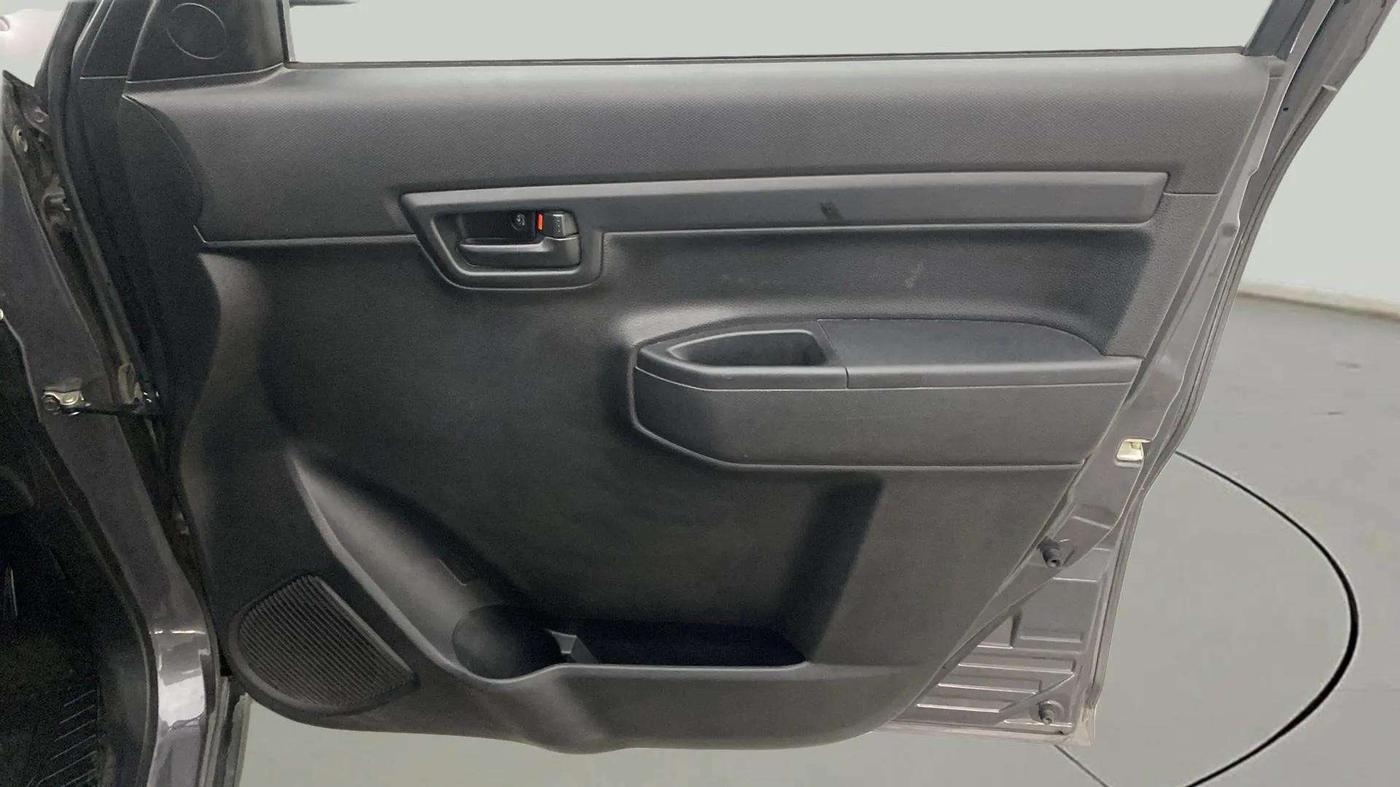 2021 Maruti S PRESSO VXI (O), Petrol, Manual, 18,252 km, Driver Side Door Panels Control