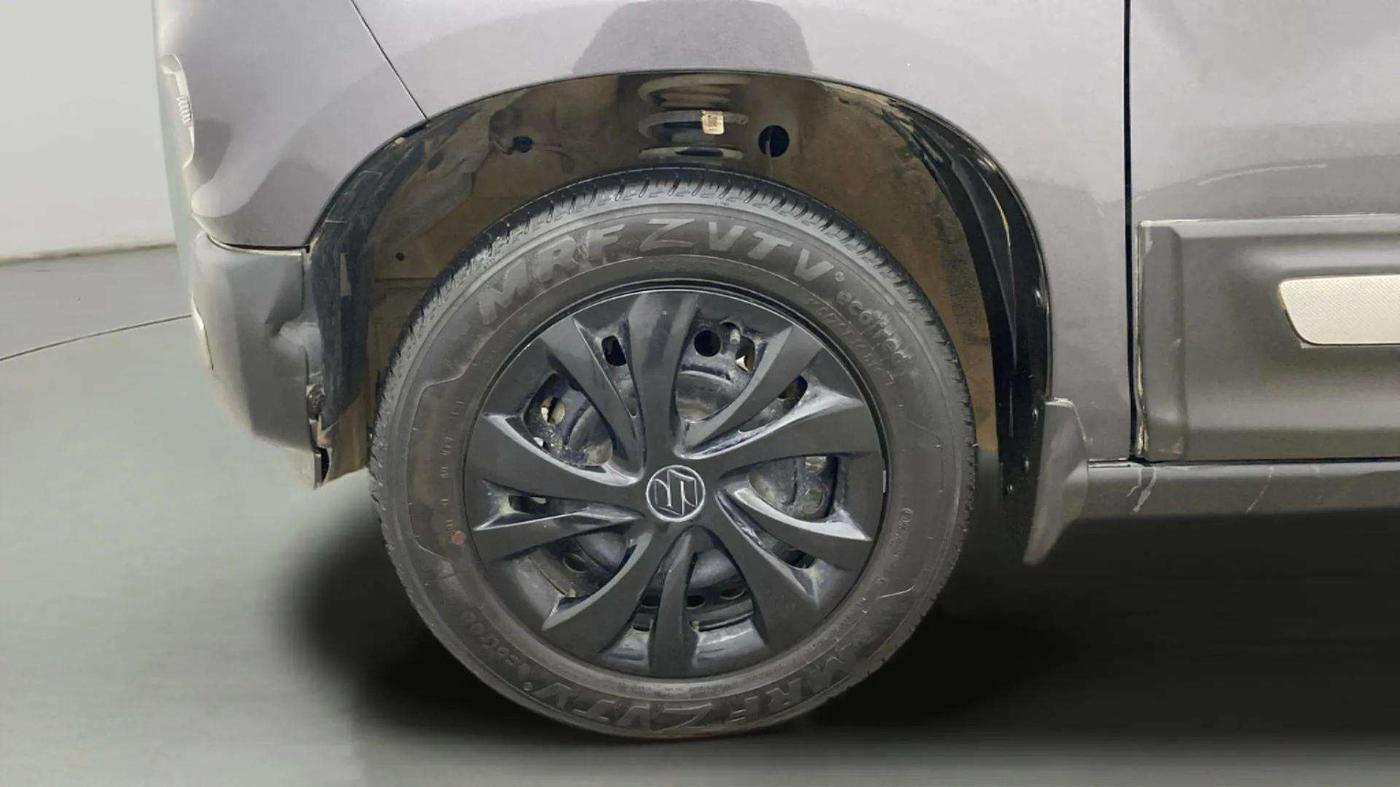 2021 Maruti S PRESSO VXI (O), Petrol, Manual, 18,252 km, Left Front Wheel