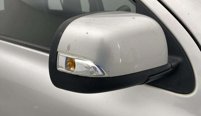 2018 Nissan Micra Active XV, Petrol, Manual, 38,080 km, Right rear-view mirror - Indicator light has minor damage