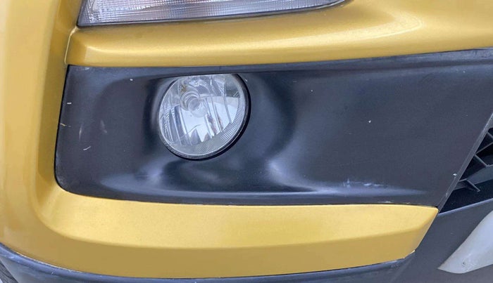 2018 Maruti Vitara Brezza ZDI AMT, Diesel, Automatic, 40,951 km, Right fog light - Minor damage