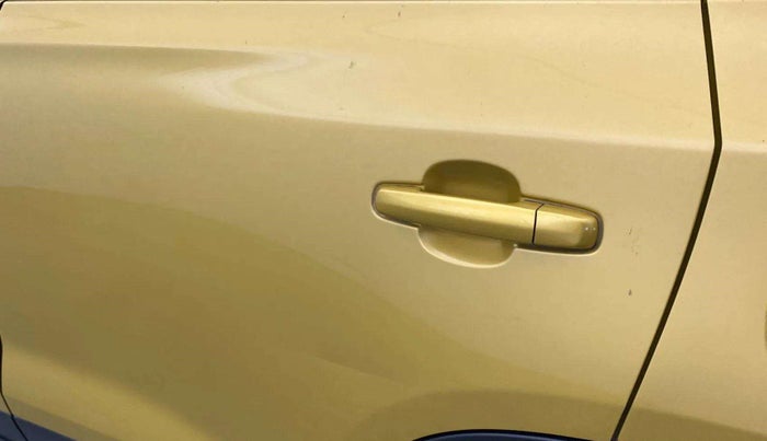 2018 Maruti Vitara Brezza ZDI AMT, Diesel, Automatic, 40,951 km, Rear left door - Minor scratches