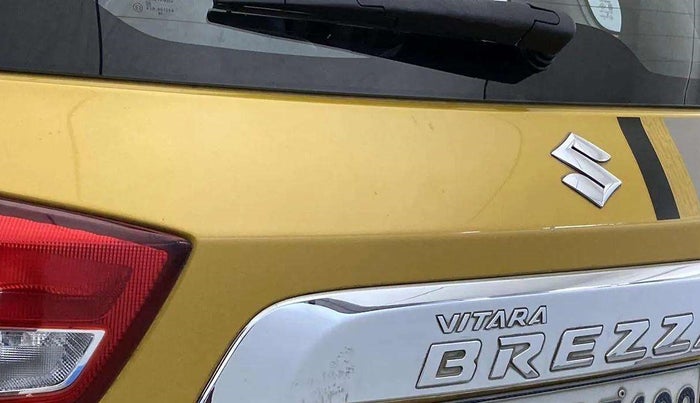 2018 Maruti Vitara Brezza ZDI AMT, Diesel, Automatic, 40,951 km, Dicky (Boot door) - Minor scratches