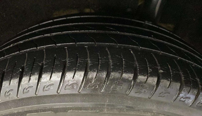 2018 Maruti Vitara Brezza ZDI AMT, Diesel, Automatic, 40,951 km, Left Rear Tyre Tread