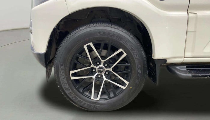 2021 Mahindra Scorpio S5, Diesel, Manual, 82,940 km, Left Front Wheel