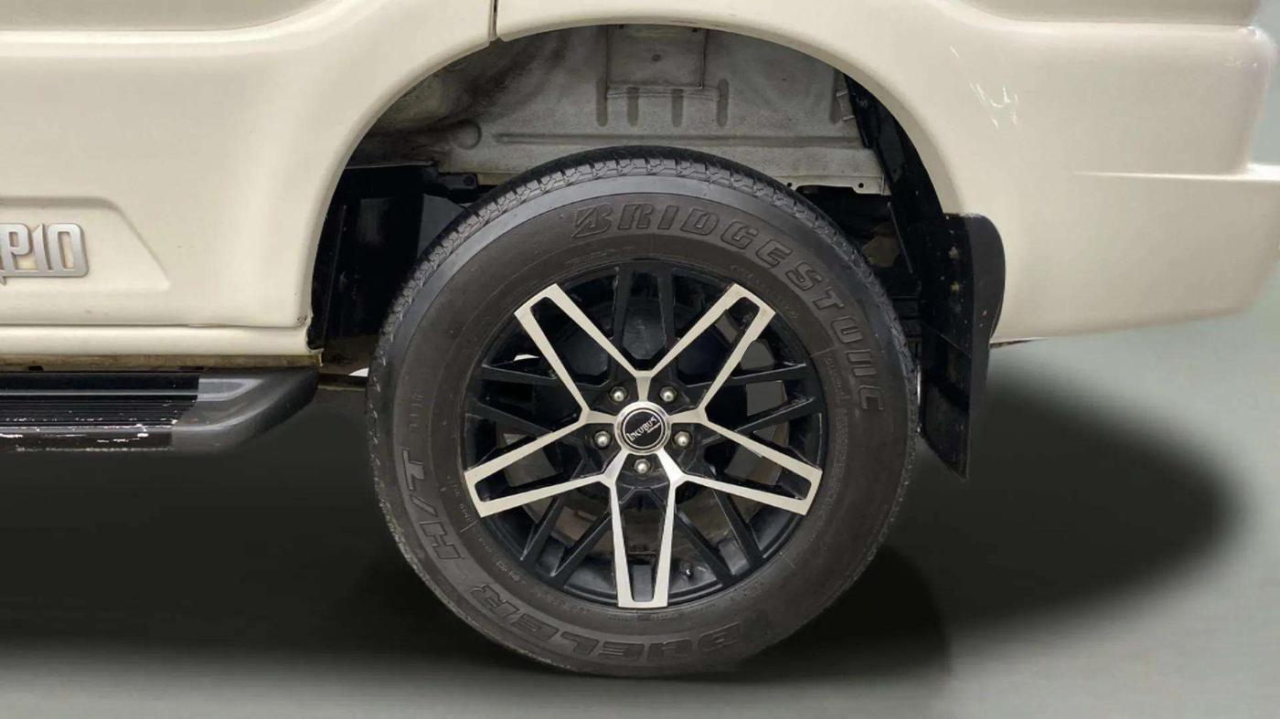 2021 Mahindra Scorpio S5, Diesel, Manual, 82,940 km, Left Rear Wheel