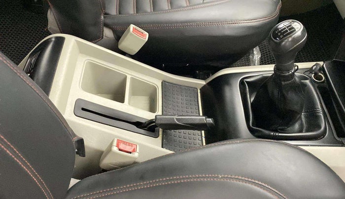 2021 Mahindra Scorpio S5, Diesel, Manual, 82,940 km, Gear Lever