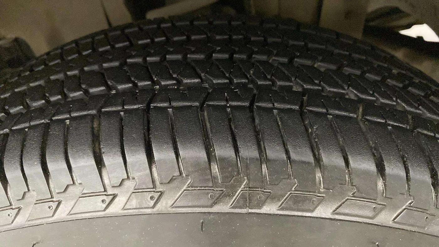 2021 Mahindra Scorpio S5, Diesel, Manual, 82,940 km, Left Front Tyre Tread