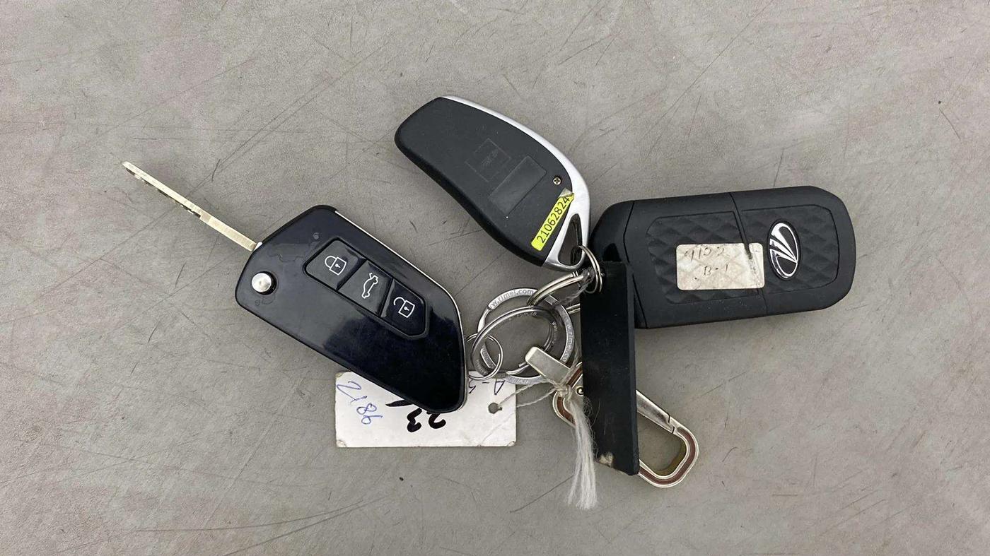 2021 Mahindra Scorpio S5, Diesel, Manual, 82,940 km, Key Close Up