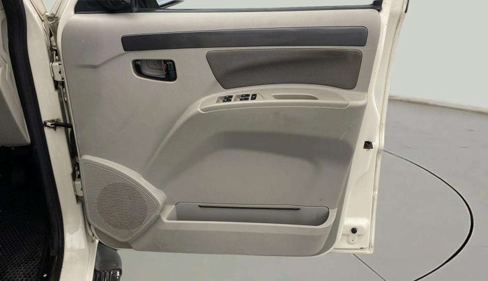 2021 Mahindra Scorpio S5, Diesel, Manual, 82,940 km, Driver Side Door Panels Control