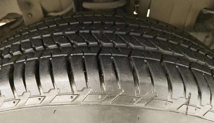 2021 Mahindra Scorpio S5, Diesel, Manual, 82,940 km, Right Front Tyre Tread