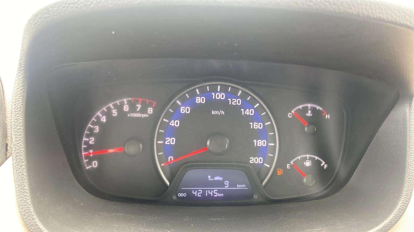 2016 Hyundai Xcent BASE 1.2, Petrol, Manual, 42,154 km, Odometer Image