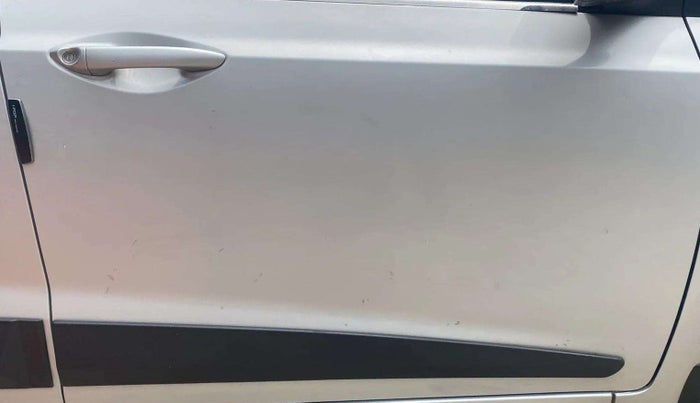 2016 Hyundai Xcent BASE 1.2, Petrol, Manual, 42,134 km, Driver-side door - Minor scratches