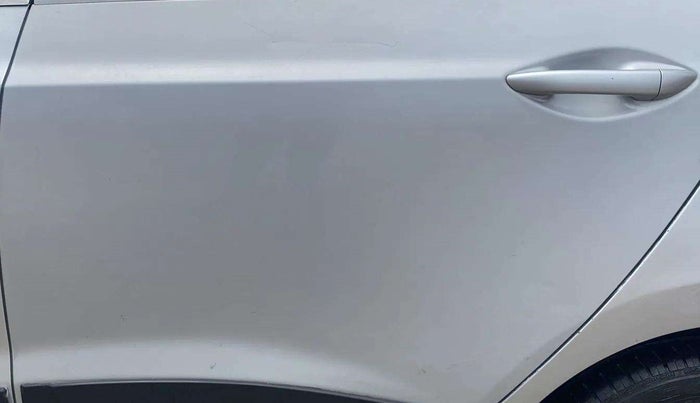 2016 Hyundai Xcent BASE 1.2, Petrol, Manual, 42,134 km, Rear left door - Minor scratches