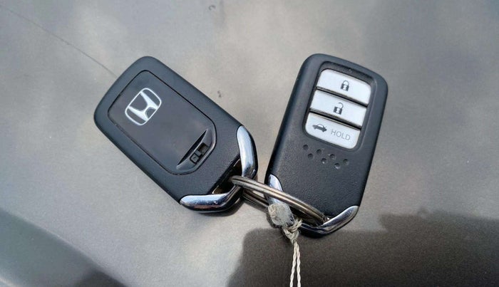 2021 Honda City 1.5L I-VTEC V MT 5TH GEN, Petrol, Manual, 56,556 km, Key Close Up