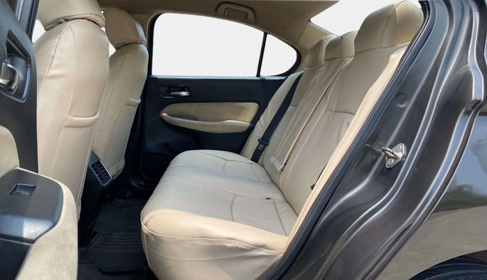 2021 Honda City 1.5L I-VTEC V MT 5TH GEN, Petrol, Manual, 56,556 km, Right Side Rear Door Cabin
