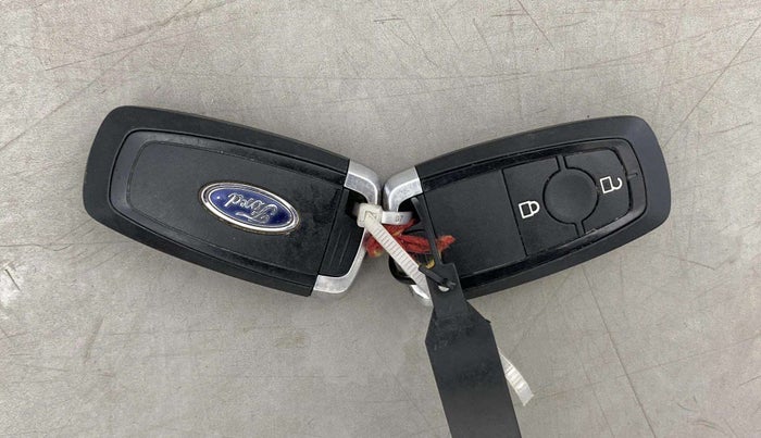 2018 Ford Ecosport TITANIUM 1.5L SIGNATURE EDITION (SUNROOF) DIESEL, Diesel, Manual, 85,470 km, Key Close Up
