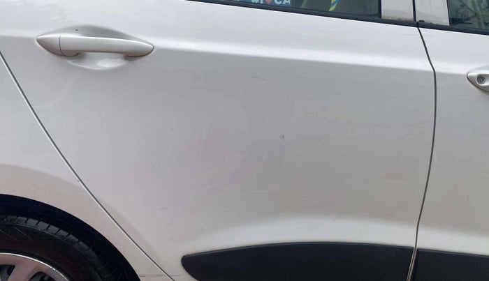 2017 Hyundai Grand i10 MAGNA 1.2 KAPPA VTVT, Petrol, Manual, 59,519 km, Right rear door - Weather strip has minor damage