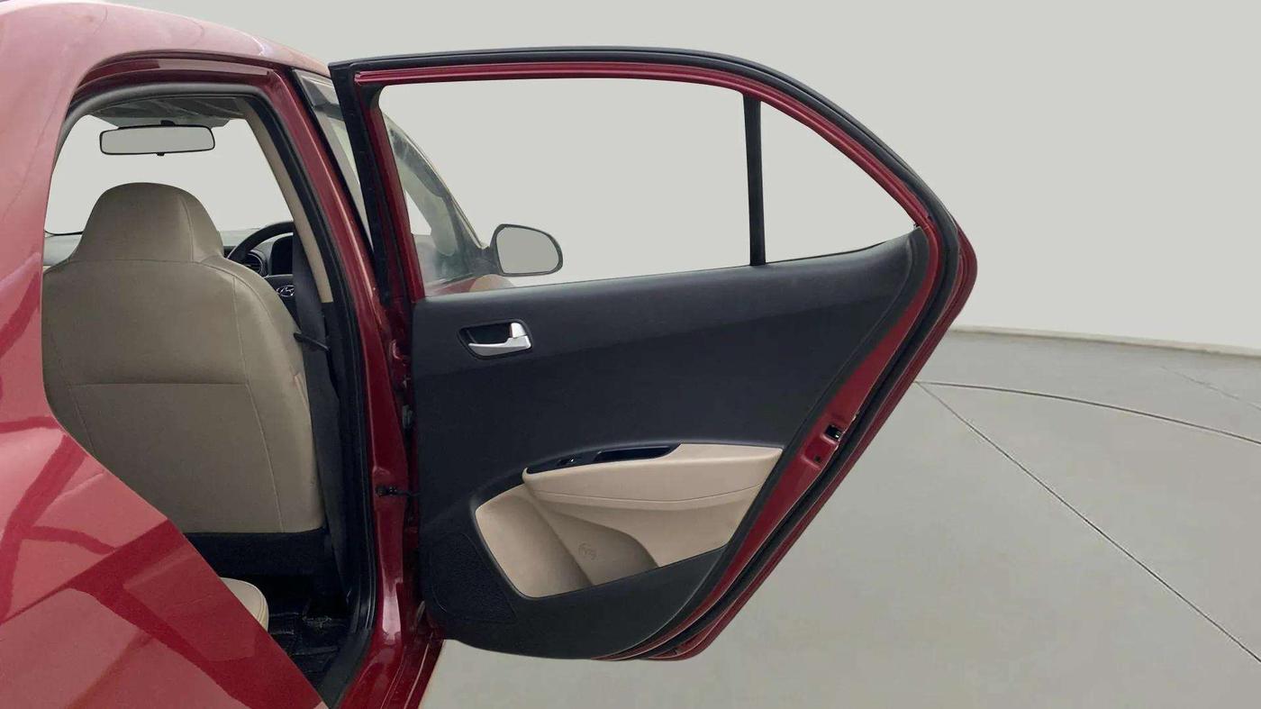 2017 Hyundai Xcent SX 1.2, Petrol, Manual, 75,655 km, RHS Rear Door