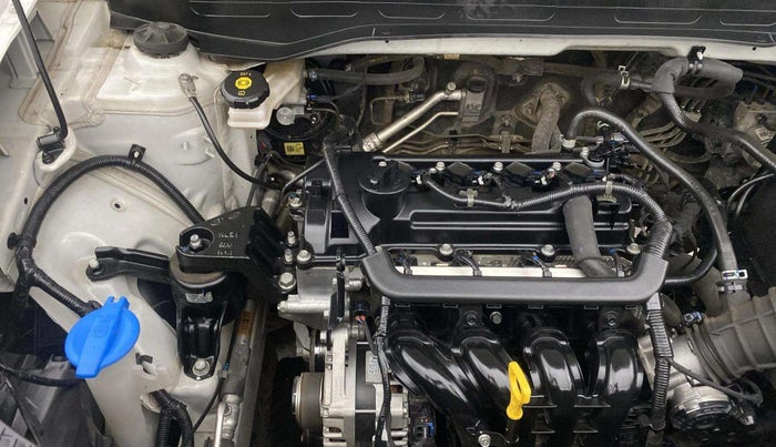2023 Hyundai VENUE S 1.2, Petrol, Manual, 39,105 km, Engine View - Right