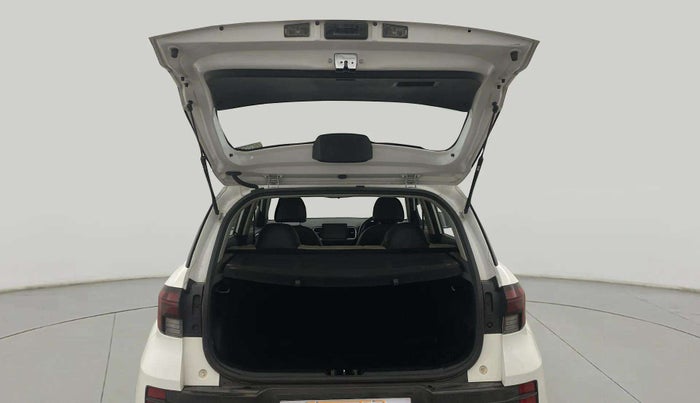 2023 Hyundai VENUE S 1.2, Petrol, Manual, 39,105 km, Boot Door Open