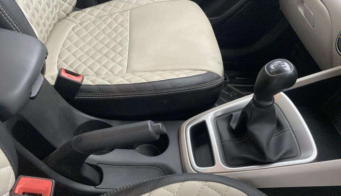 2023 Hyundai VENUE S 1.2, Petrol, Manual, 39,105 km, Gear Lever
