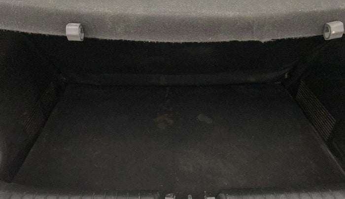 2023 Hyundai VENUE S 1.2, Petrol, Manual, 39,105 km, Boot Inside