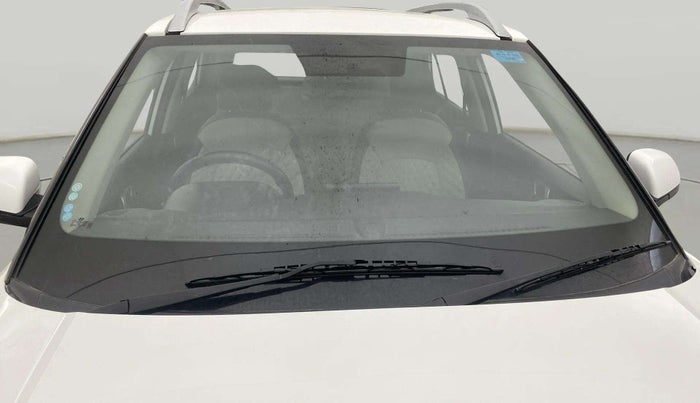 2023 Hyundai VENUE S 1.2, Petrol, Manual, 39,105 km, Front Windshield