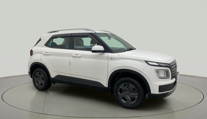 2023 Hyundai VENUE S 1.2, Petrol, Manual, 39,105 km, Right Front Diagonal
