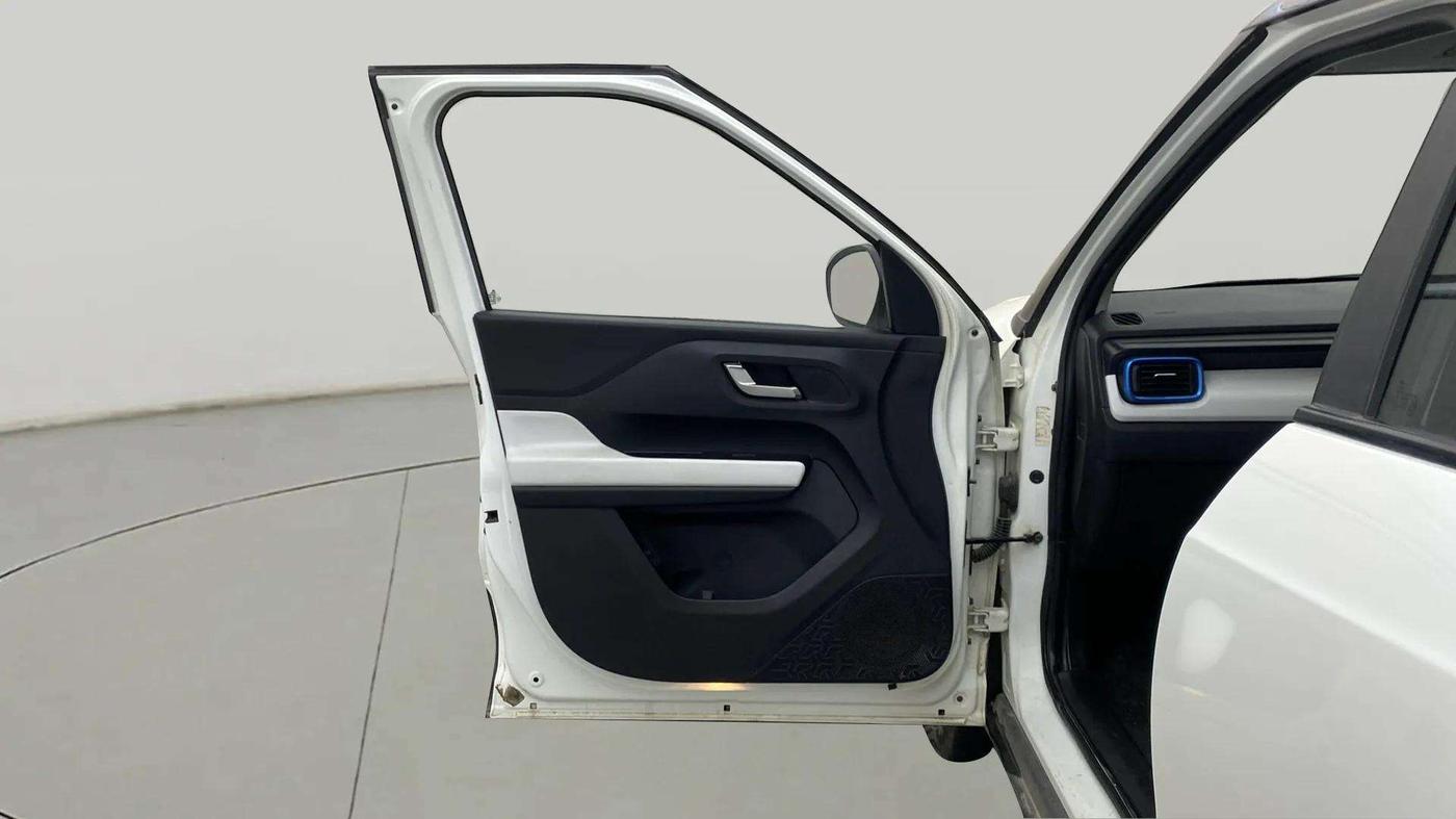 2021 Tata PUNCH CREATIVE  1.2 RTN DUAL TONE, Petrol, Manual, 25,228 km, LHS Front Door