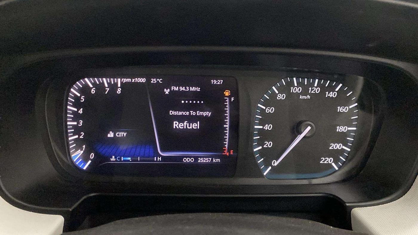 2021 Tata PUNCH CREATIVE  1.2 RTN DUAL TONE, Petrol, Manual, 25,228 km, Odometer Image