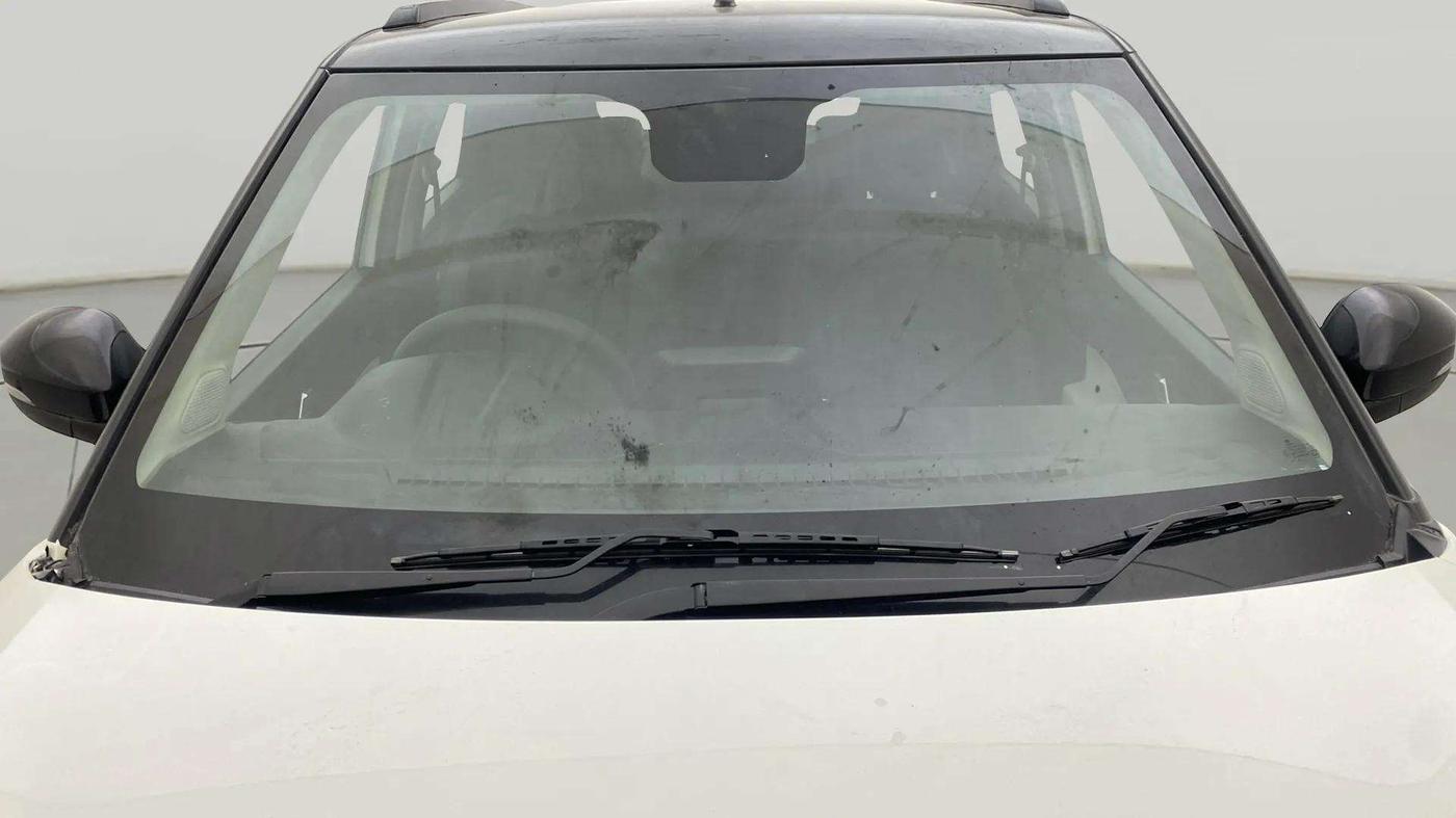 2021 Tata PUNCH CREATIVE  1.2 RTN DUAL TONE, Petrol, Manual, 25,228 km, Front Windshield