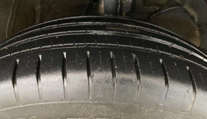 2024 Maruti Baleno SIGMA PETROL 1.2, Petrol, Manual, 28,115 km, Right Front Tyre Tread