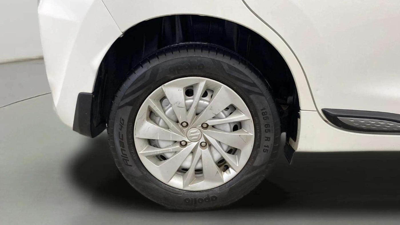2024 Maruti Baleno SIGMA PETROL 1.2, Petrol, Manual, 28,261 km, Right Rear Wheel