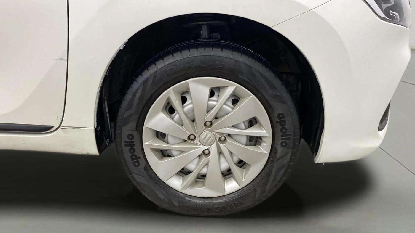 2024 Maruti Baleno SIGMA PETROL 1.2, Petrol, Manual, 28,261 km, Right Front Wheel