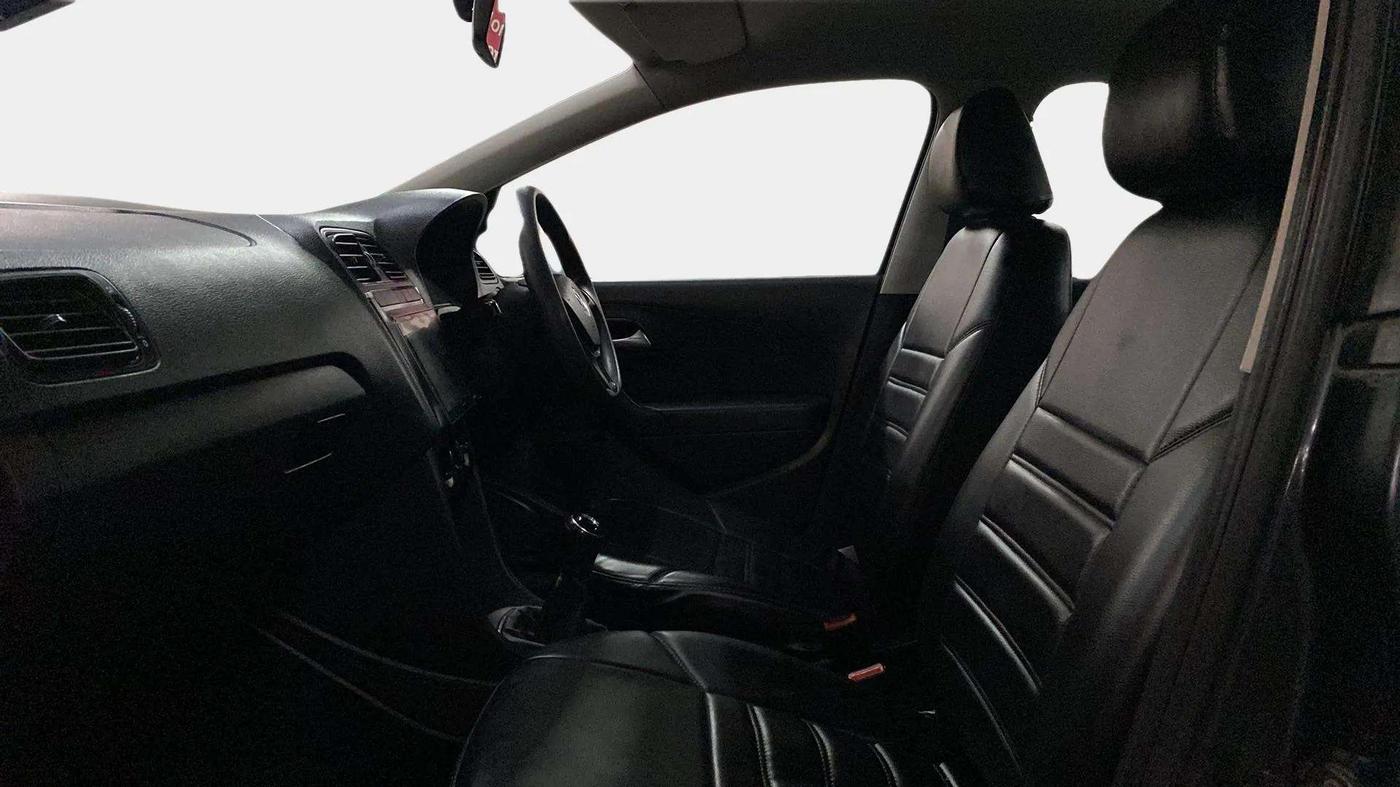 2019 Volkswagen Ameo TRENDLINE 1.0L, Petrol, Manual, 51,868 km, Right Side Front Door Cabin