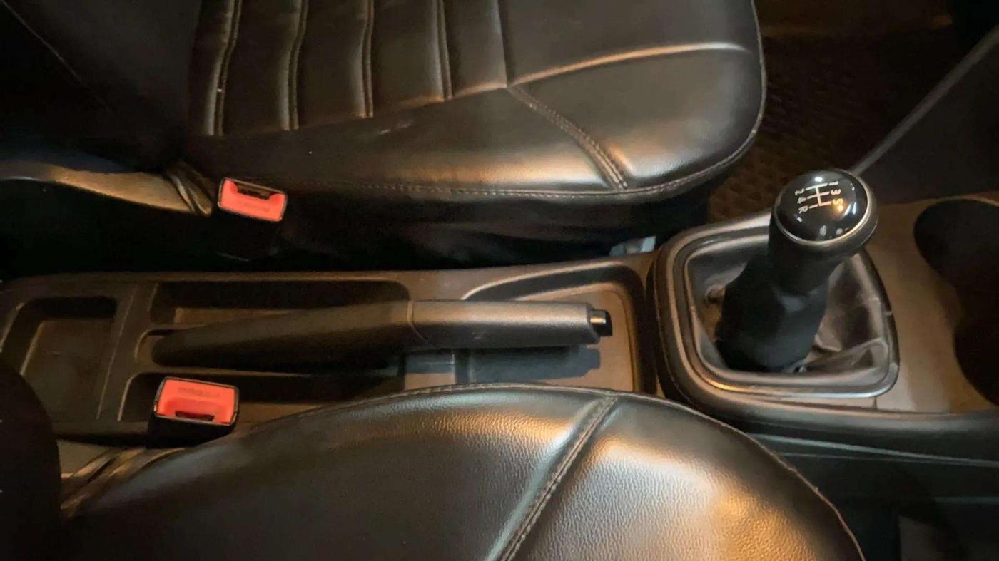 2019 Volkswagen Ameo TRENDLINE 1.0L, Petrol, Manual, 51,868 km, Gear Lever
