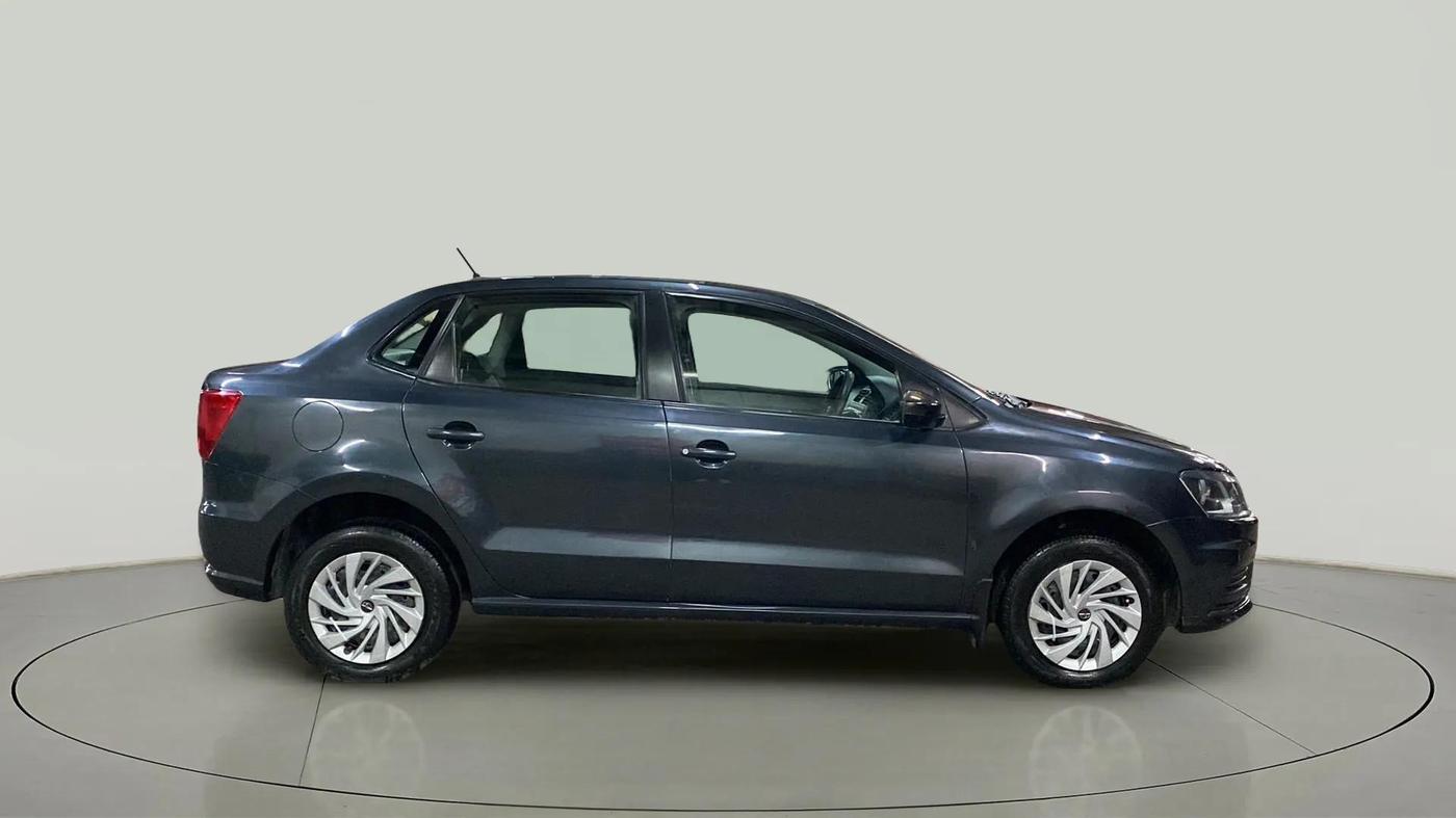 2019 Volkswagen Ameo TRENDLINE 1.0L, Petrol, Manual, 51,868 km, Right Side View