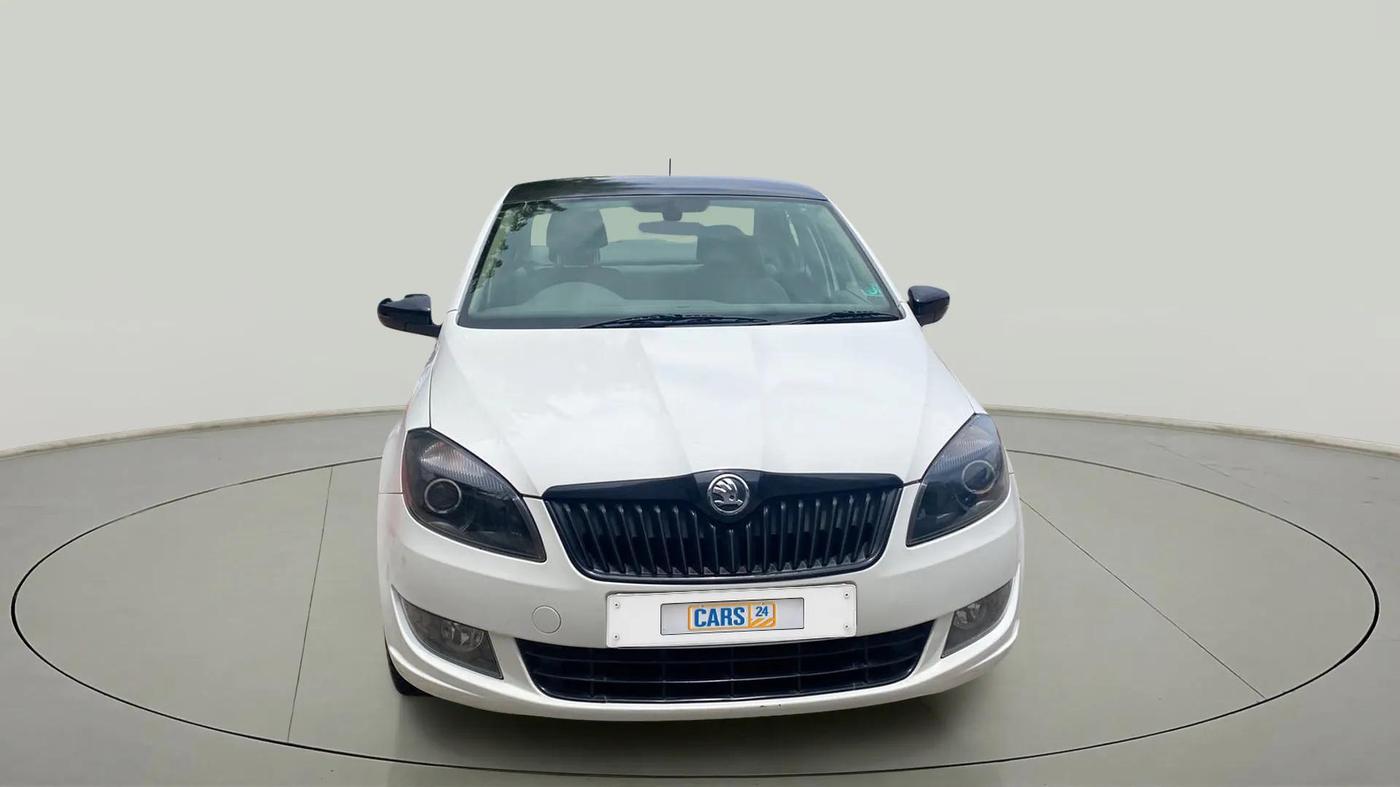 2016 Skoda Rapid ELEGANCE 1.6 MPI MT, Petrol, Manual, 56,451 km, Front