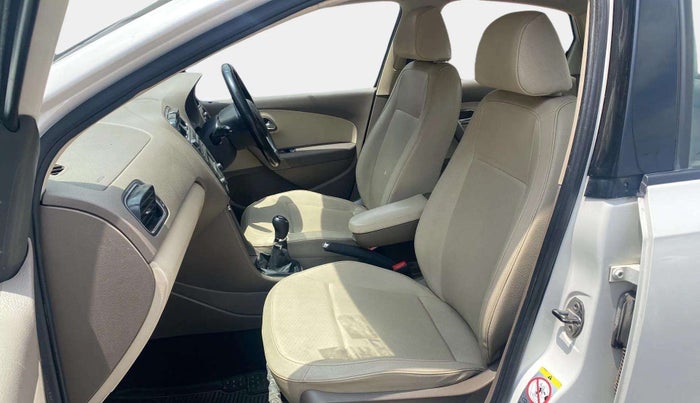 2016 Skoda Rapid ELEGANCE 1.6 MPI MT, Petrol, Manual, 56,451 km, Right Side Front Door Cabin
