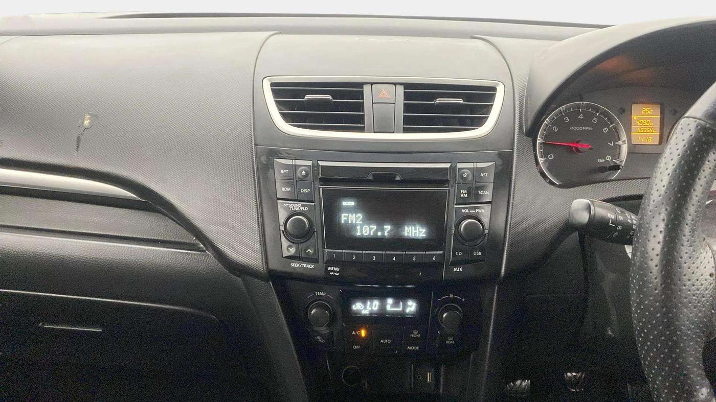 2014 Maruti Swift ZXI, Petrol, Manual, 40,337 km, Air Conditioner