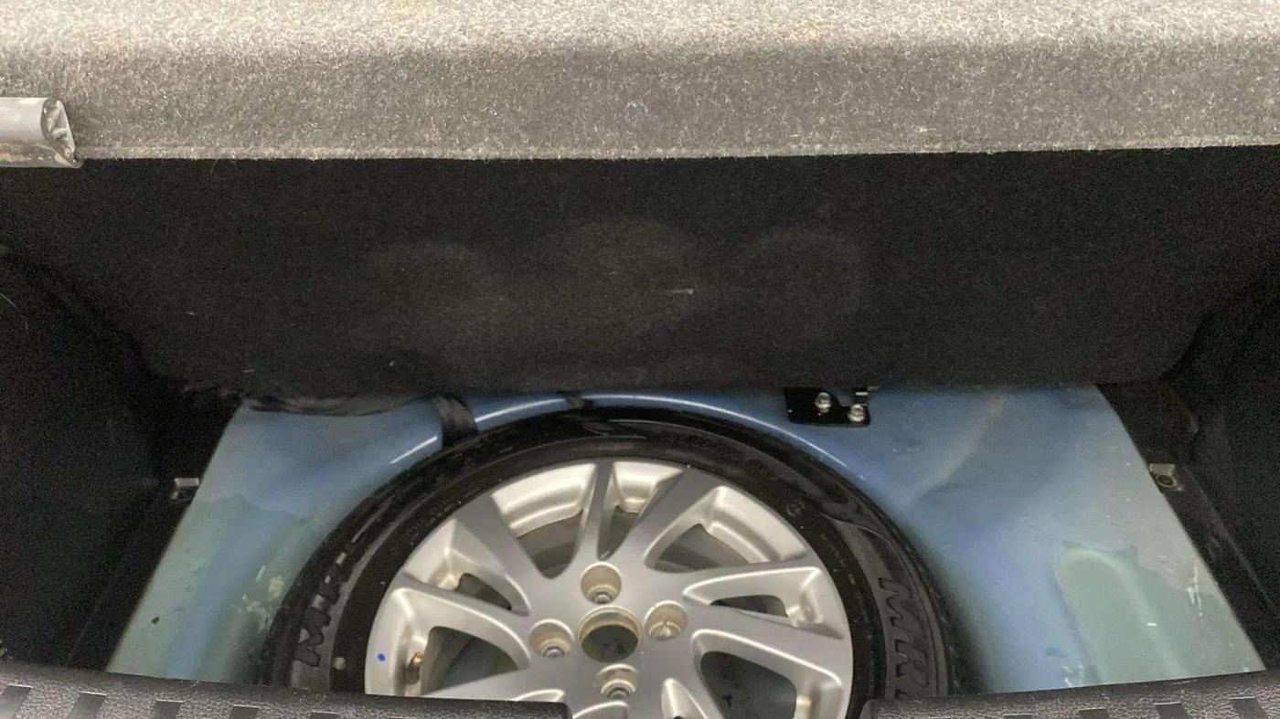 2014 Maruti Swift ZXI, Petrol, Manual, 40,337 km, Boot Inside