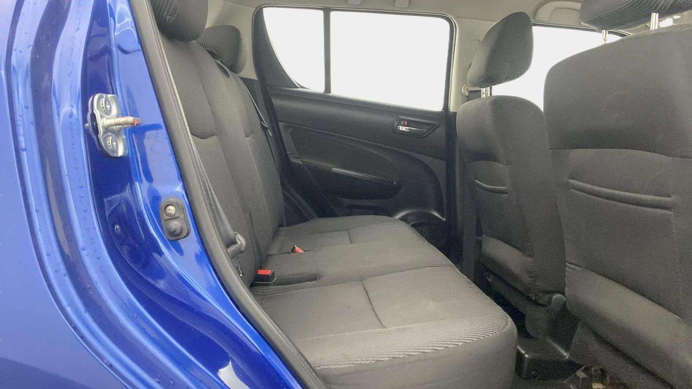 2014 Maruti Swift ZXI, Petrol, Manual, 40,337 km, Right Side Rear Door Cabin