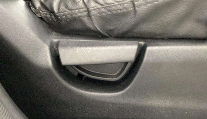 2021 Hyundai NEW SANTRO MAGNA AMT, Petrol, Automatic, 60,501 km, Driver Side Adjustment Panel