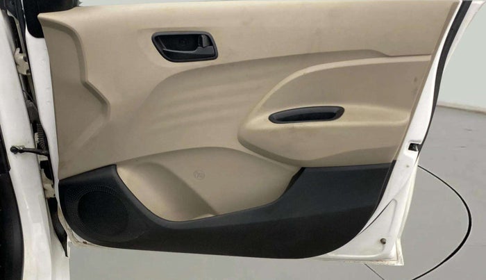 2021 Hyundai NEW SANTRO MAGNA AMT, Petrol, Automatic, 60,501 km, Driver Side Door Panels Control