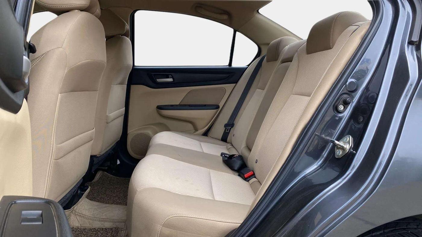 2022 Honda Amaze 1.2L I-VTEC VX CVT, Petrol, Automatic, 8,515 km, Right Side Rear Door Cabin