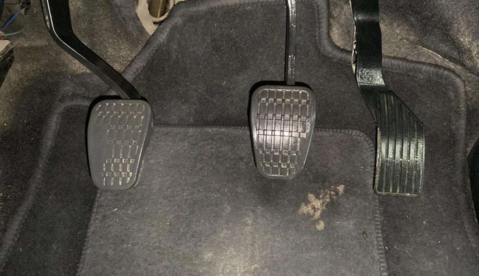 2022 Tata NEXON XE PETROL, Petrol, Manual, 43,037 km, Pedals