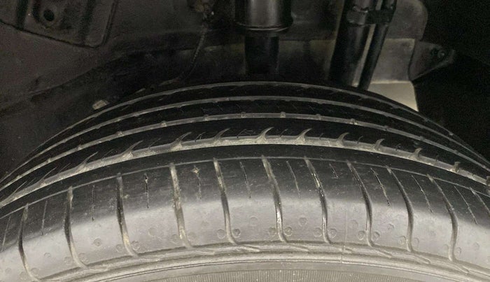 2022 Tata NEXON XE PETROL, Petrol, Manual, 43,037 km, Left Rear Tyre Tread