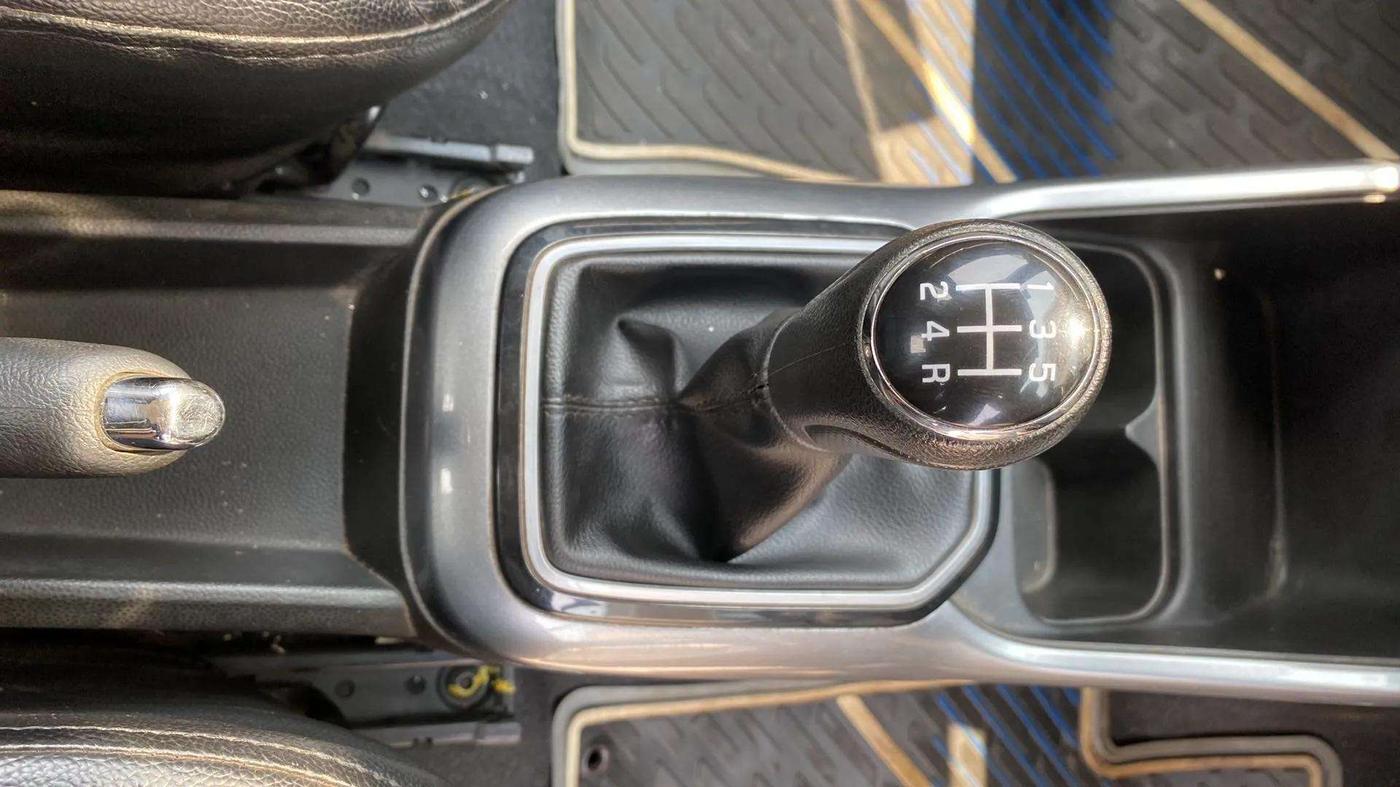 2020 Maruti IGNIS ZETA 1.2, Petrol, Manual, 56,198 km, Gear Lever